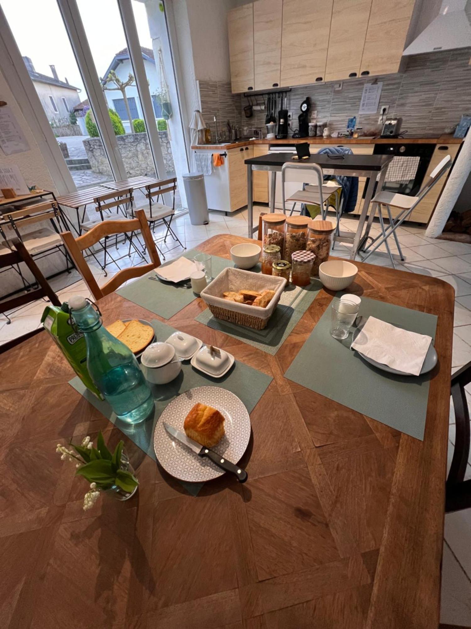 Bed and Breakfast Bien Et Toit Montredon  Экстерьер фото