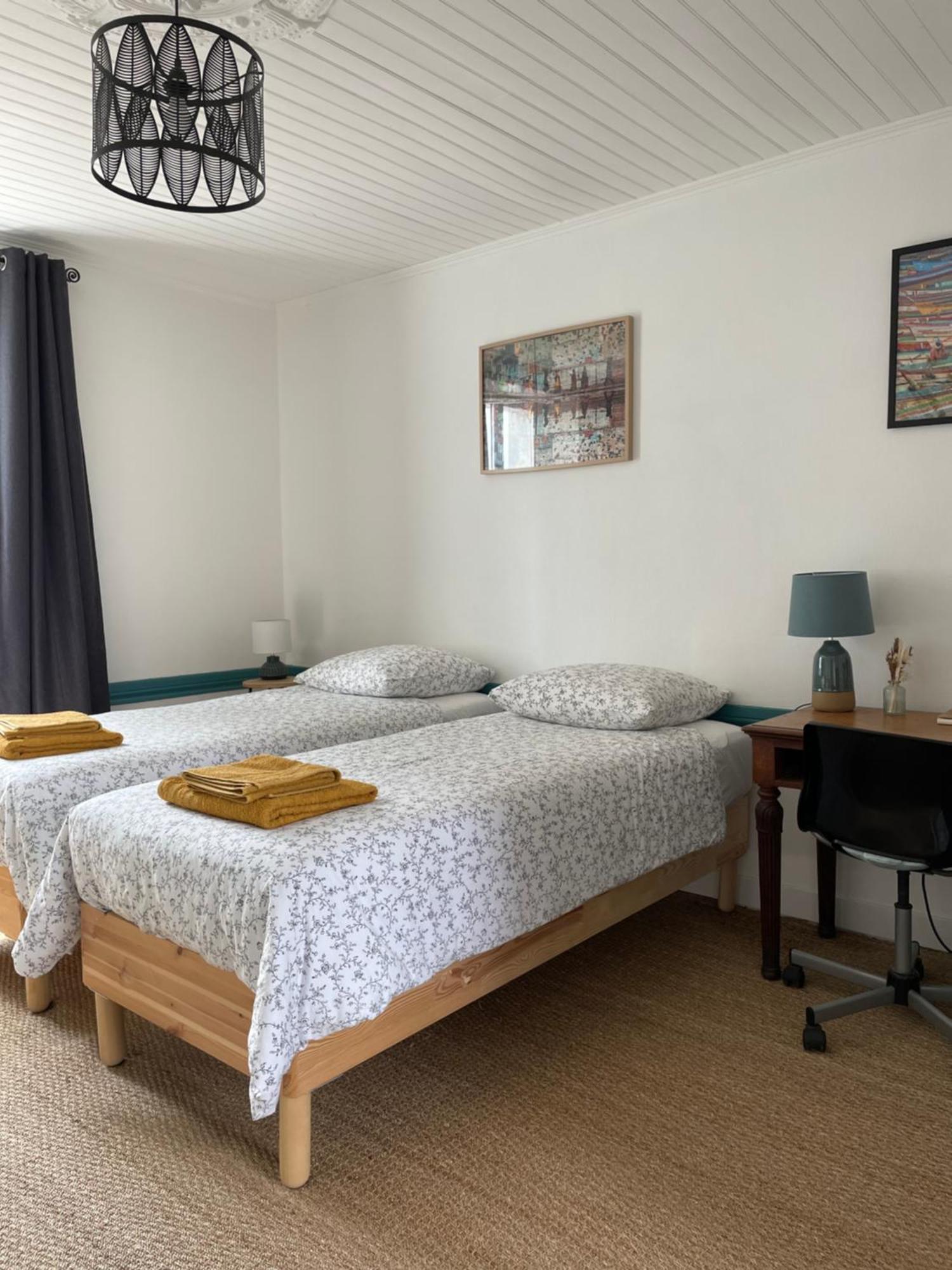 Bed and Breakfast Bien Et Toit Montredon  Экстерьер фото